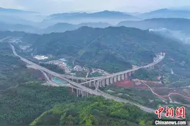 四川乐西高速乐山至马边段正式通车图片