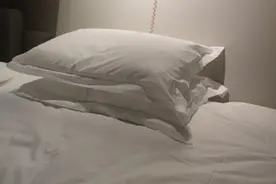 很多癌症都是因为违反“规律”，四大“不规律”你占了几条？图片