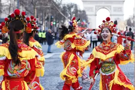 女子英歌队：“她们是花木兰、是穆桂英，是属于自己的英雄”图片