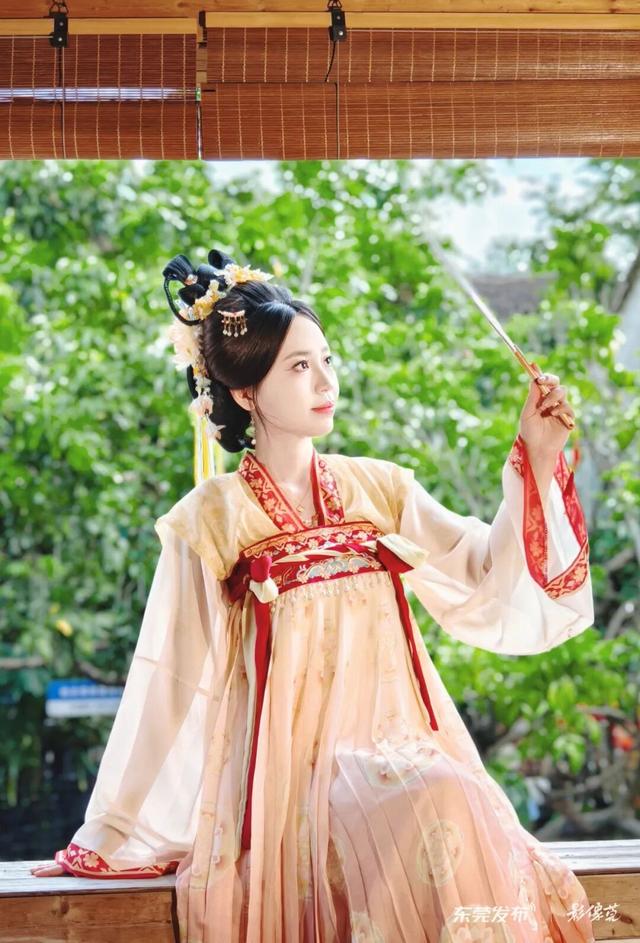 网红零食、秋季限定味道……东莞这个小镇，“吃定了”！