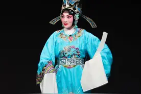 路修远传承有澜芳 性高洁怡人是梅香——北京京剧院优秀青年梅派青衣路洁成功演绎《谢瑶环》《白蛇传》图片