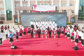烟台城乡建设学校举办“祖国在我心中”朗诵会诵读经典 品味诗意中国图片