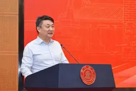 “网红校长”唐江澎再谈教育难题：过度强调记忆不关注思考图片