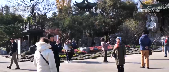 徒步、读诗、康养……“适老化”升级大有潜力 冬日银发文旅市场暖意融融