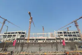 日照站新建站房高架站房进入主体施工阶段图片
