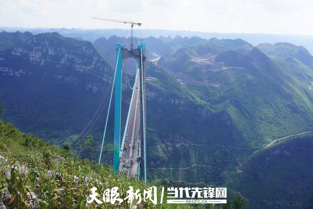 提前打卡世界第一高桥  全国游客惊叹：我们先来一饱眼福