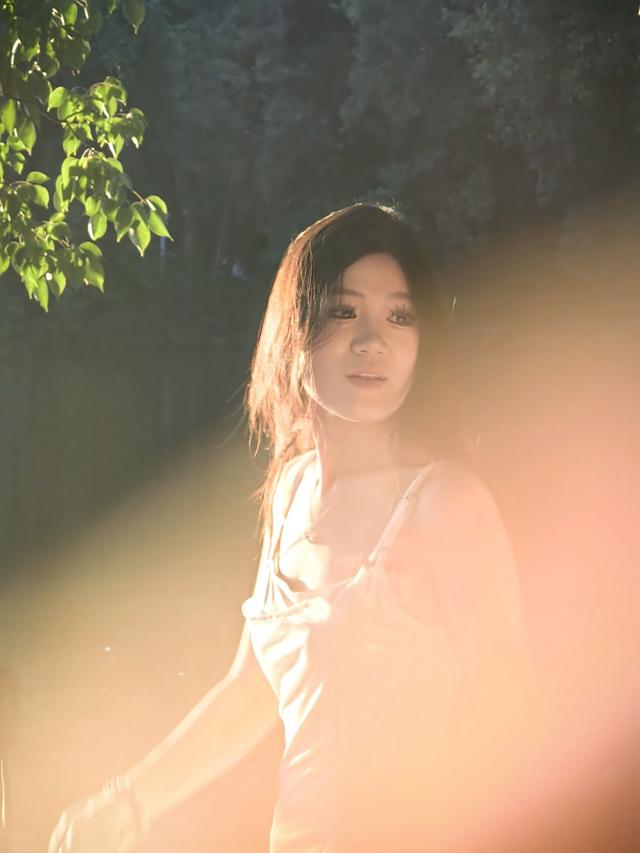 晚潮｜西湖边的一束光，何以引无数人前往？