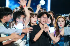 B站举办第五届毕业歌会，年轻人“唱”出自己的心声图片