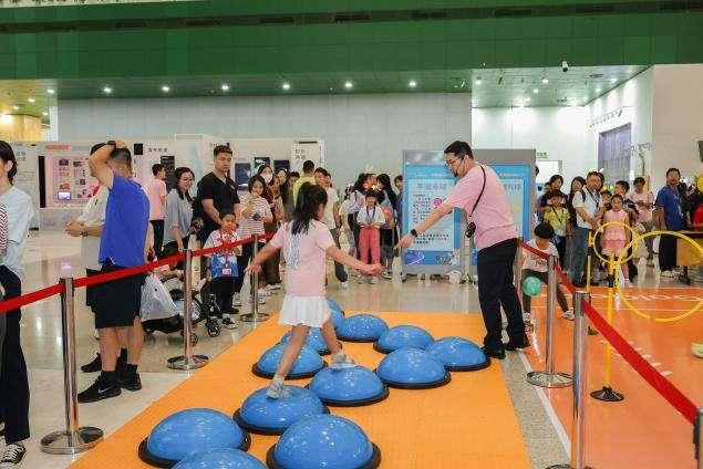 中国科技馆举办科学之夜暨“全国科普月”预热活动