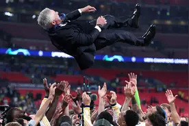 皇马第15次夺得欧冠，主教练安切洛蒂一成就无人能及图片