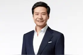 全国人大代表雷军关注自动驾驶：明确时间表，设立专属保险图片