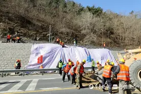 烟台公路“硬核练兵”：AI+无人机助阵，打造应急抢险智慧防线图片