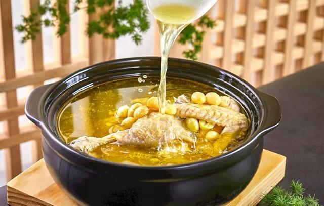 临安，一座被银杏腌入味的城市