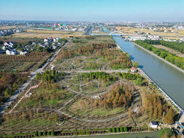 距离乐高乐园1.5公里，藏着一片…