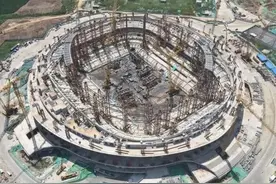 济南黄河体育中心将于2026年底竣工，专业足球场进入屋盖施工阶段图片