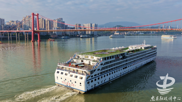 忠县：“高峡出平湖” 江城景色殊