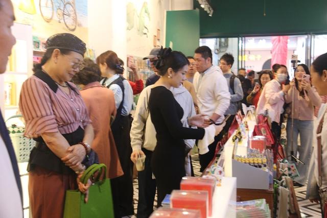 邮政文化邂逅百年老街 海南首个骑楼主题邮局在海口揭牌