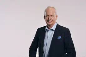 车展季·大咖说 | 奔驰调整纯电序列命名方式 唐仕凯：推动电动化转型的决心没有变图片