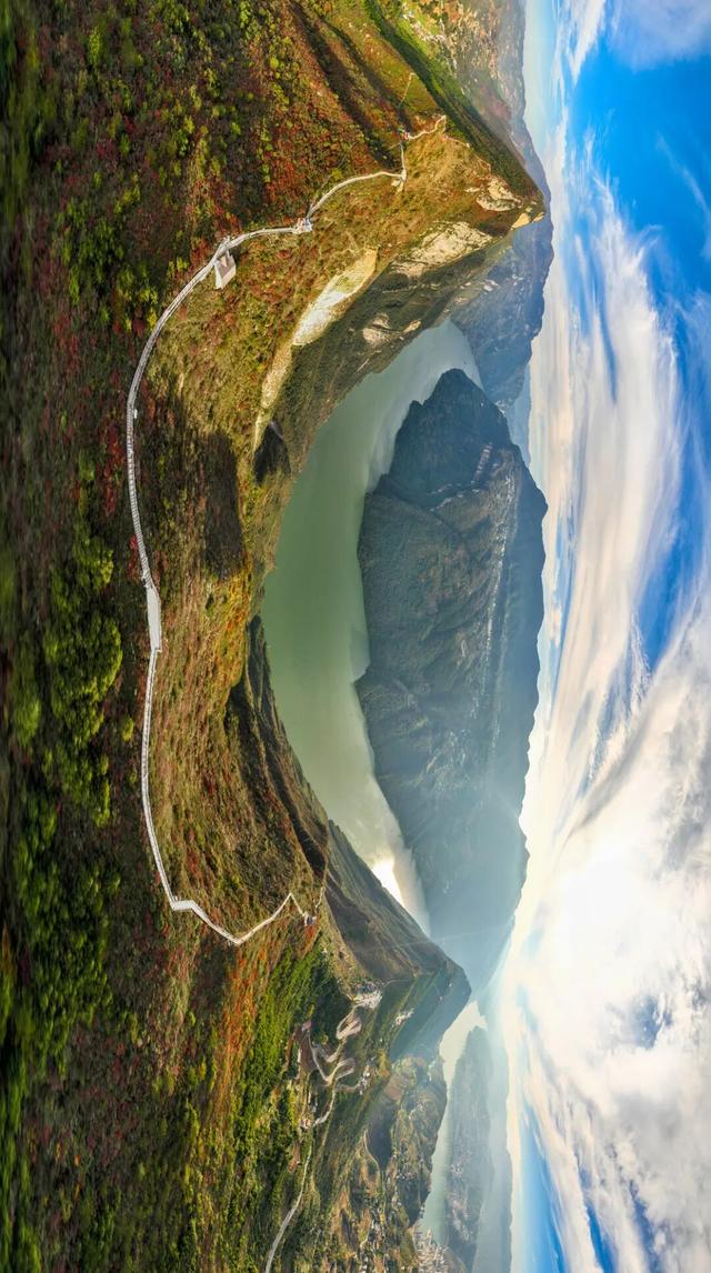 巫峡红透时，才懂中国秋天的壮阔