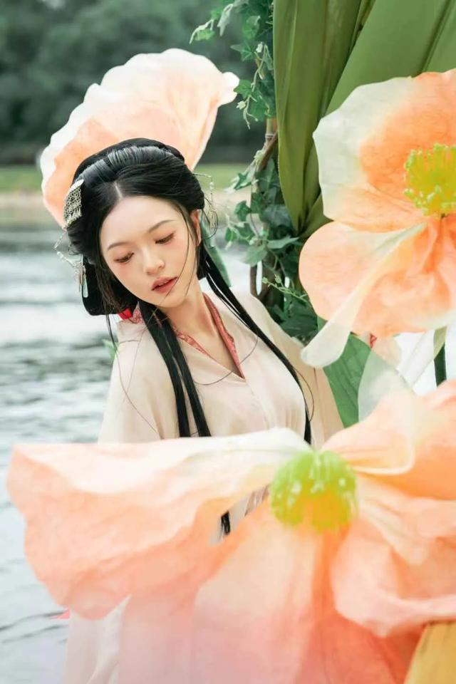 竹筏漂流焕新出圈！龙虎山森系网红竹筏上线啦！