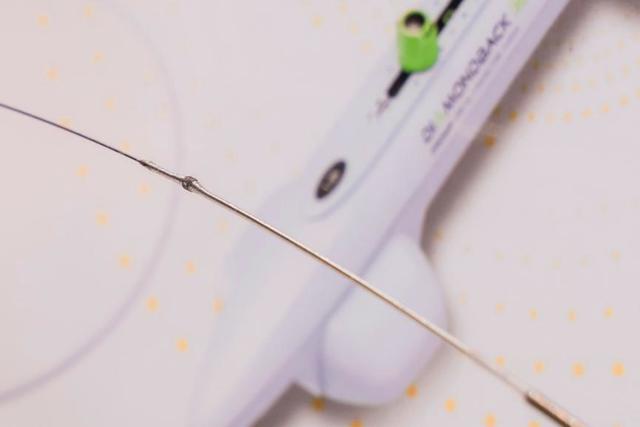 从“减重黑科技”到脑机接口新技术，进博会上这些“全球首秀”正重塑未来医学