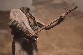 无数人在线要求他“把头拿掉”，他听劝了！网友：这下对味了！图片