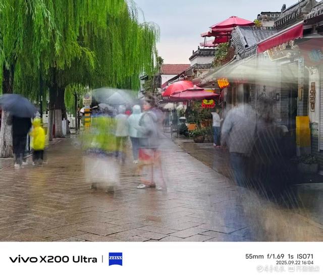 雨中漫步百花洲，我在记录