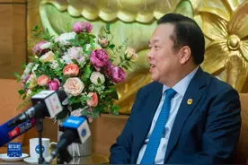 专访：赓续传统友谊 携手共铸未来——访越共中央委员、越中友协主席阮黄英图片