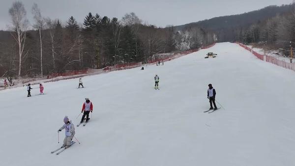 海林威虎山横道滑雪开板 林海雪原冰雪体验再升级
