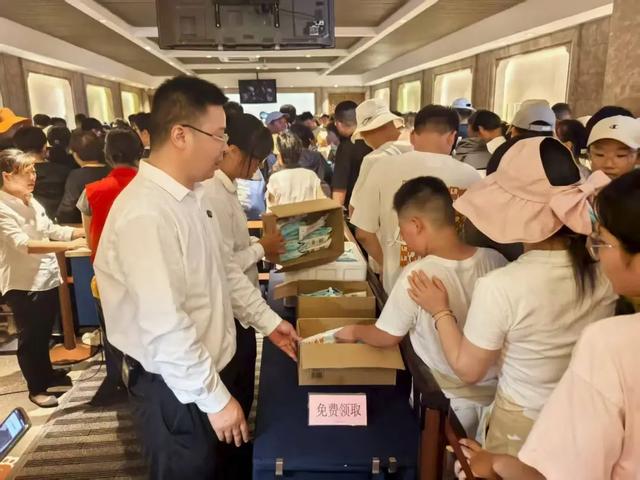 挤爆！今天，大批徐州人涌入无锡……