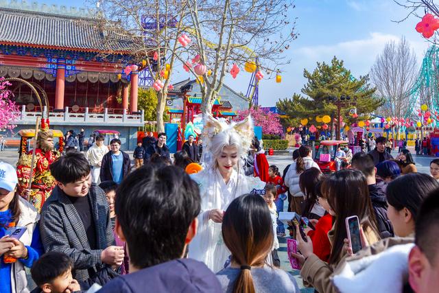 “幻乐之城”引客来 中牟新区春节文旅市场“热力值”拉满