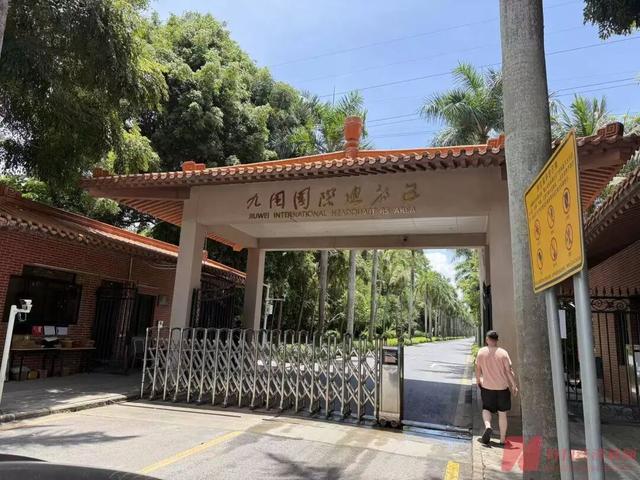 深圳首个高尔夫球场“退役”