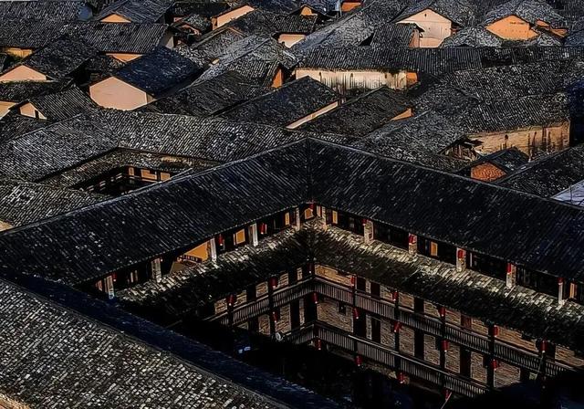 辞家千里又千里，务必开心又开心