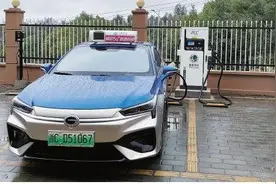 充电桩下乡迈过几道坎图片