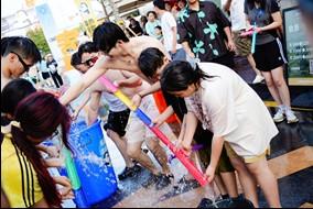 郑州市二七区：火热夜经济 点亮城市夜色消费新坐标