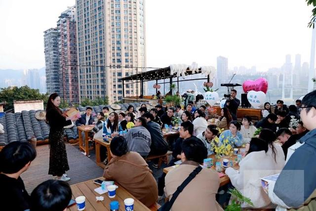 铁路单位携手60名单身青年开启城市文化交友之旅