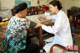 四川叙永“夫妻档”乡村医生扎根农村 诠释“别样浪漫”图片