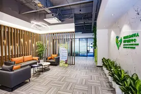 一次撤销监护权背后：她被亲生父母遗弃，后又被养父母“抛弃” 谁来做她的监护人？图片