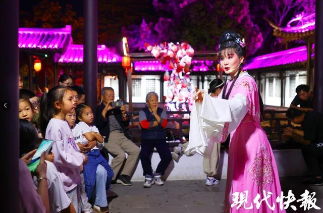 国庆江苏“整活”指南：非遗打碟、国风巡游，水乡市集解锁假期新姿势