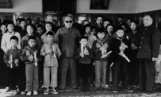 “棋圣”聂卫平家属发讣告：2013年做癌症手术，去年3月因脑梗昏迷12天，昨晚因病去世；女儿悲痛发声“子欲养而亲不待”