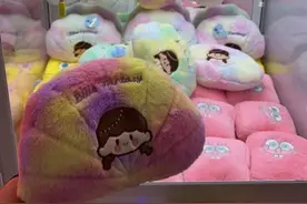 被背刺？软萌可爱的毛绒玩具如何伤害你？图片