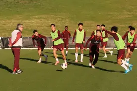 韦世豪：中澳之战双方都有机会图片