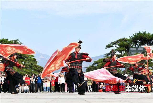 “月满华诞 家国同庆” 岱北文化旅游节启幕