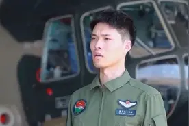 复杂海况下如何搜救？陆航部队开展训练提高应急搜救能力图片