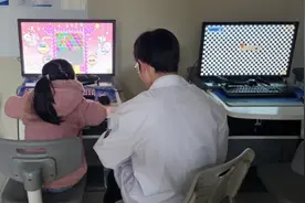 5岁女童双眼1200度超高度远视，474次弱视训练后视力逆袭至1.0图片