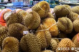 榴莲价格下降引消费热！青岛榴莲爱好者迎来“金枕头自由”图片