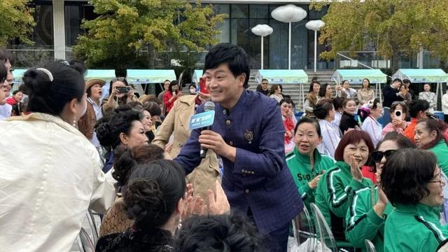逛集市、赏才艺、享健康！去年没玩够？今年玩个透→