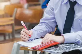 函授改非脱产，成人教育的含金量体现在哪里？| 新京报快评图片