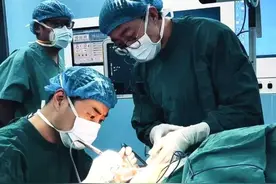 TA们巧施颅骨修补新技术，助力患者“圆满”过年图片