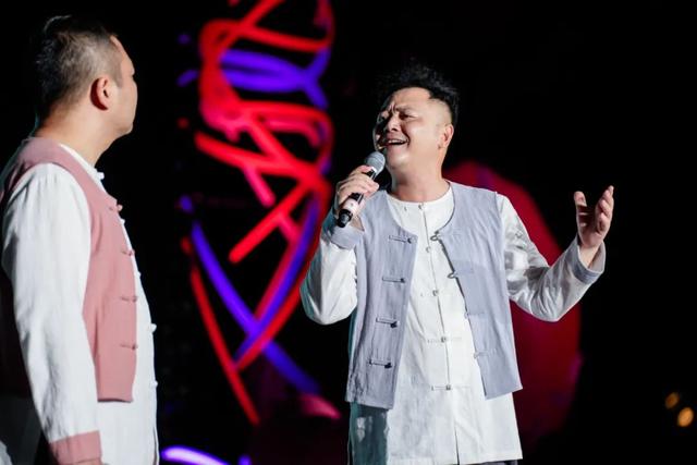 “相约滨海之夏”广场文化系列活动闭幕式暨“玉兰枝头听江南”江南民歌展演顺利举办